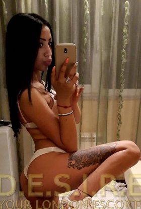 Cynthia город Заславль