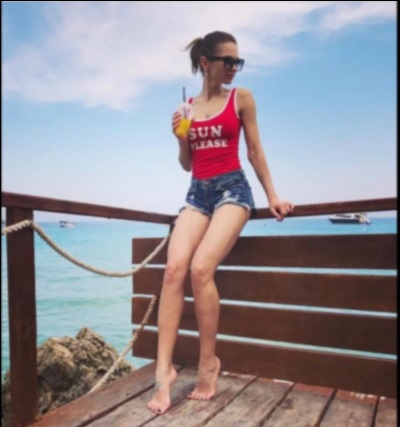 Девочка города Отегена Батыра